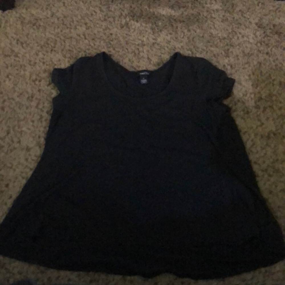 Black t shirt